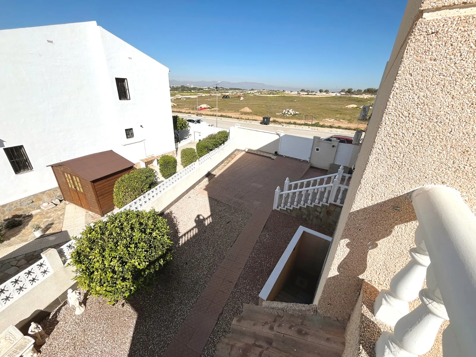 Villa for sale in Benijófar