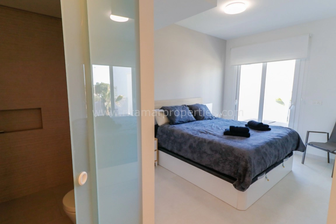 Apartment till försäljning i El Raso