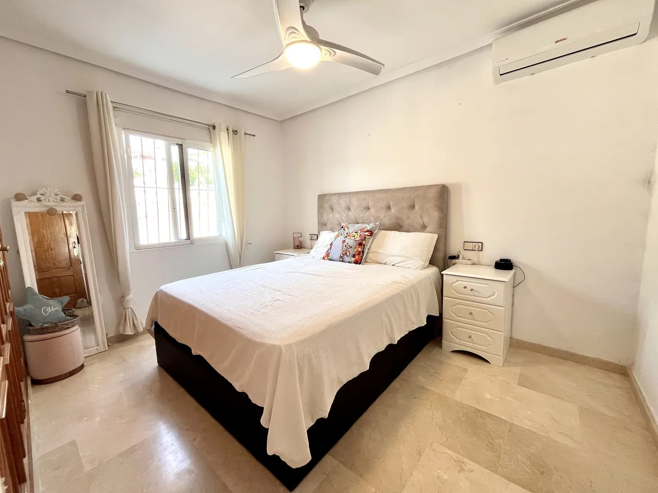 Villa à la vente à San Miguel De Salinas