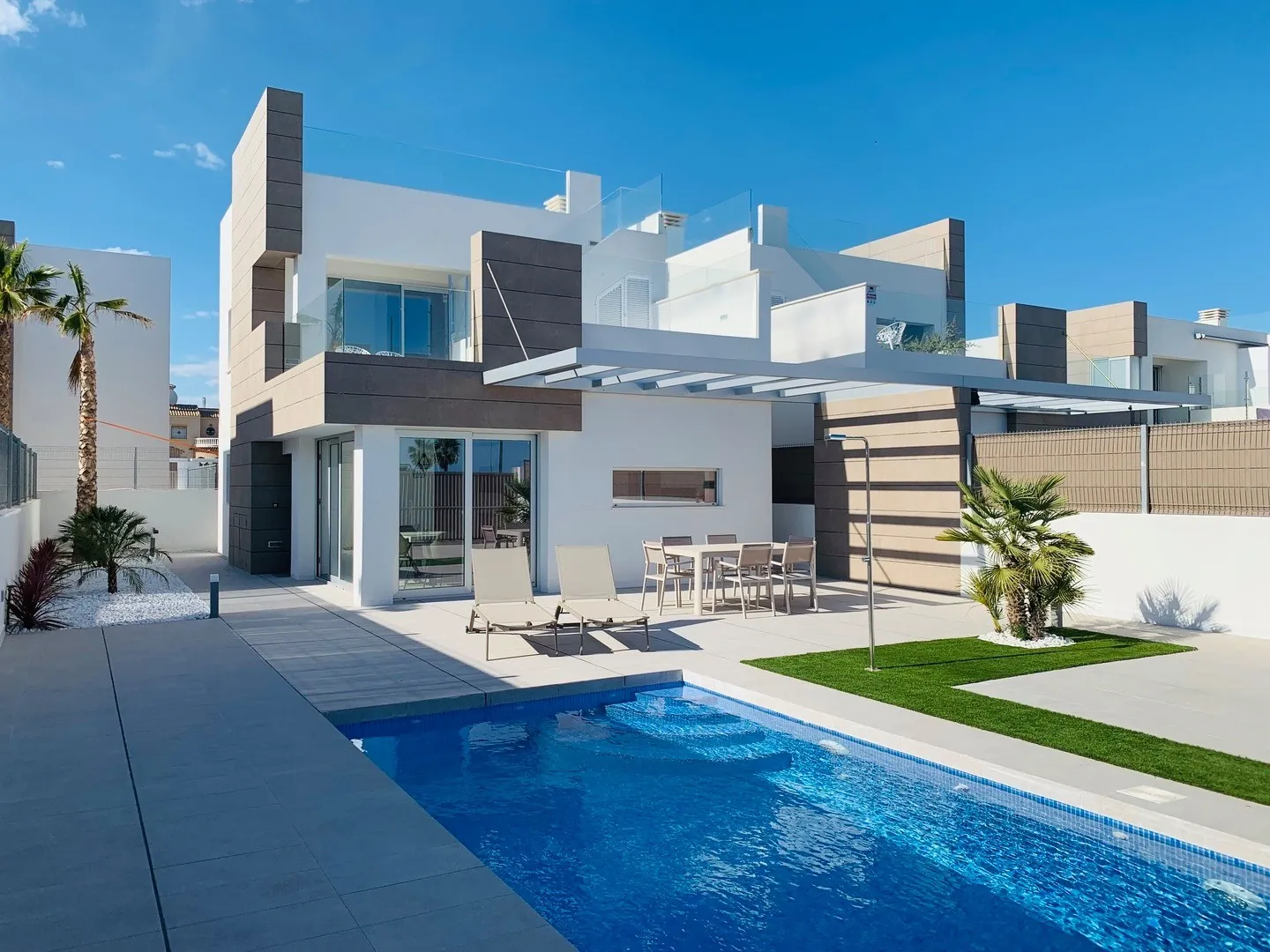 Villa à la vente à El Raso