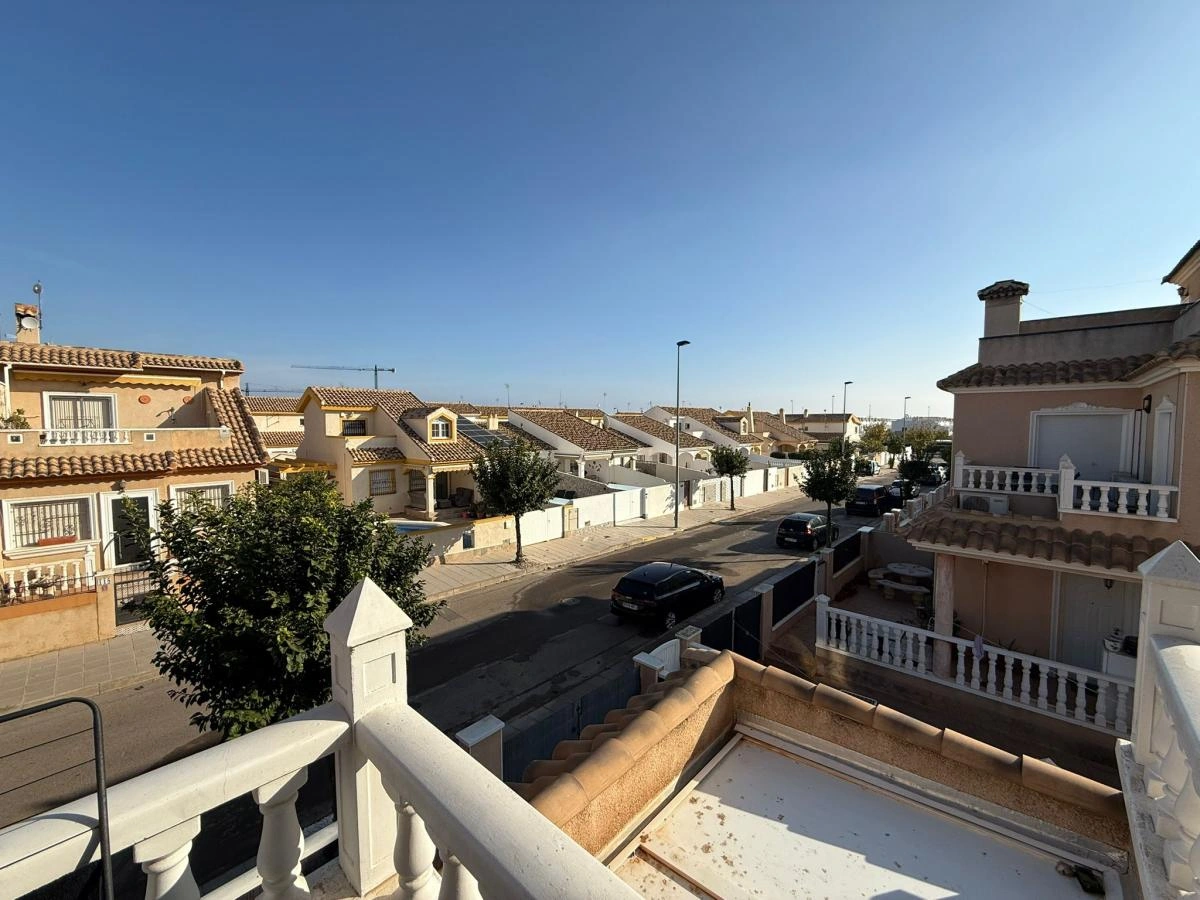 Semi-detached Villa à la vente à Torre De La Horadada