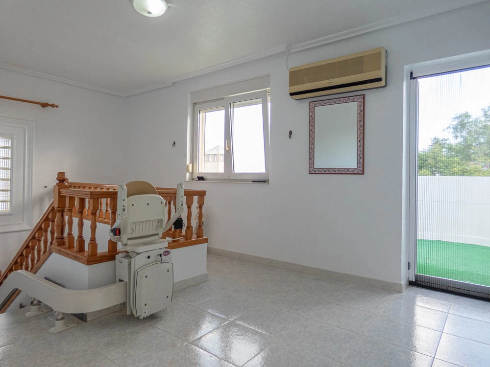 Villa à la vente à San Miguel De Salinas