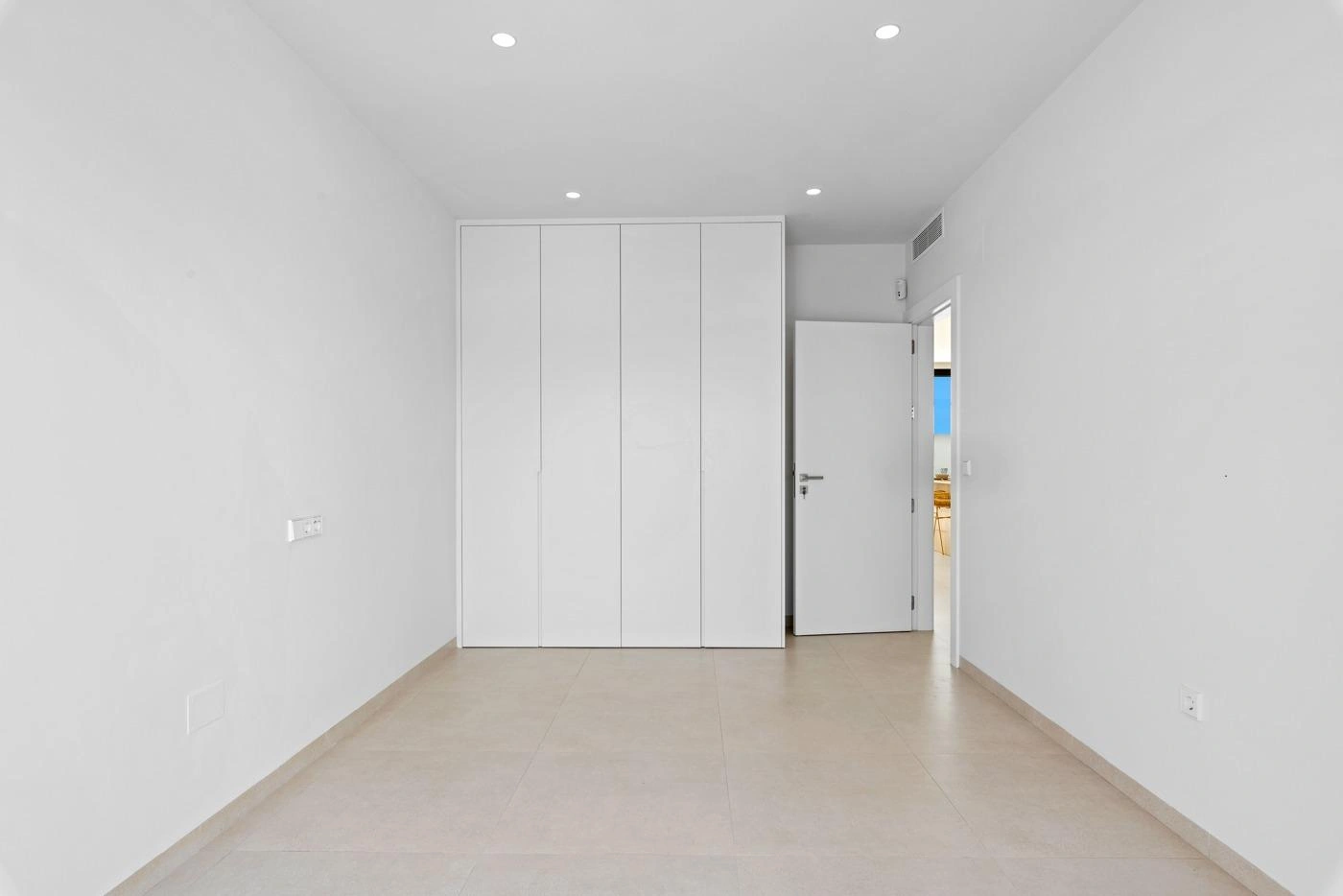 Casa adosada en venta en Los Alcazares