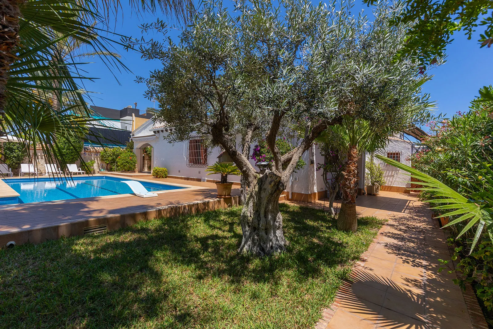 Villa for sale in Orihuela Costa