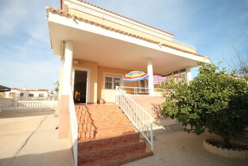 Detached Villa à la vente à Torrevieja