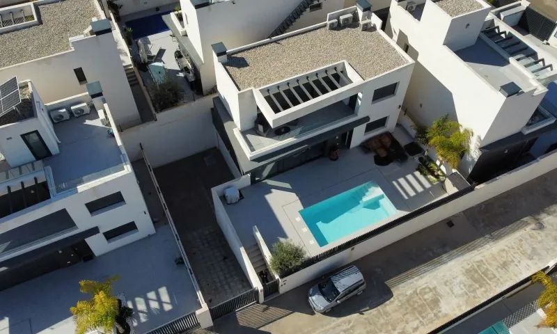 Villa for sale in Algorfa