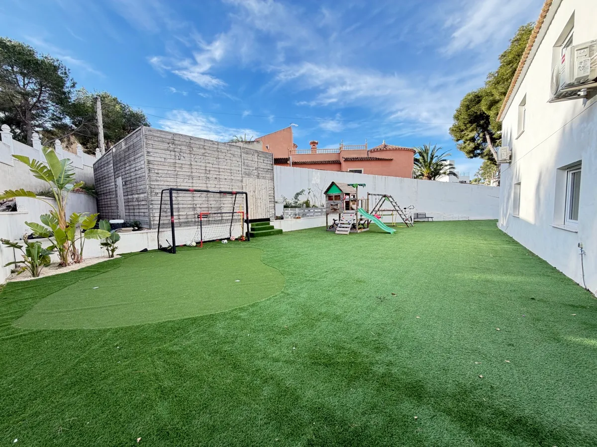 Villa en venta en Villamartin