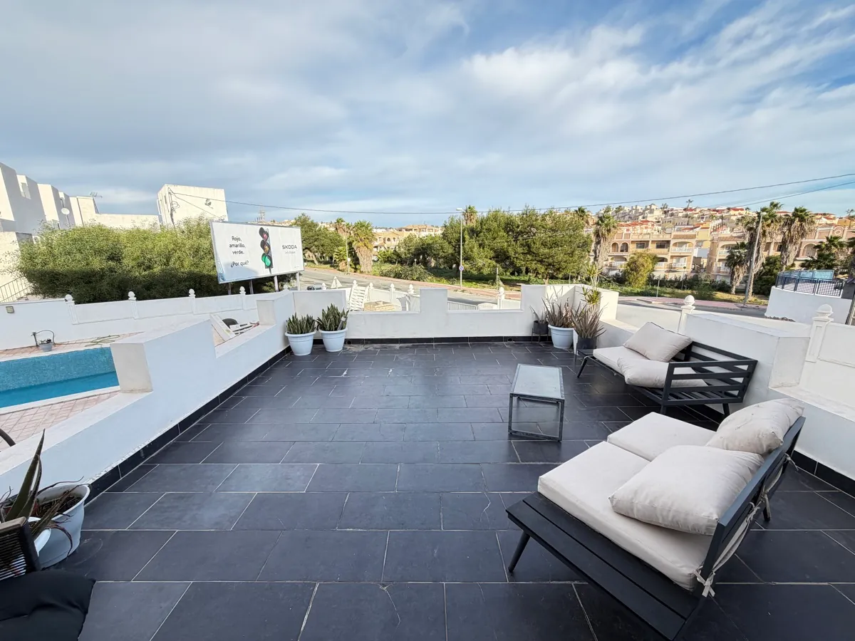 Villa en venta en Villamartin