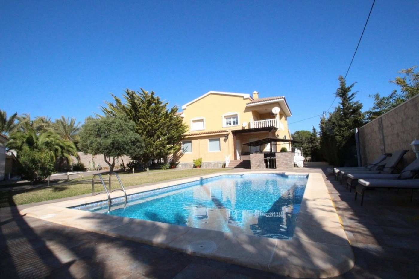 Villa for sale in Orihuela Costa