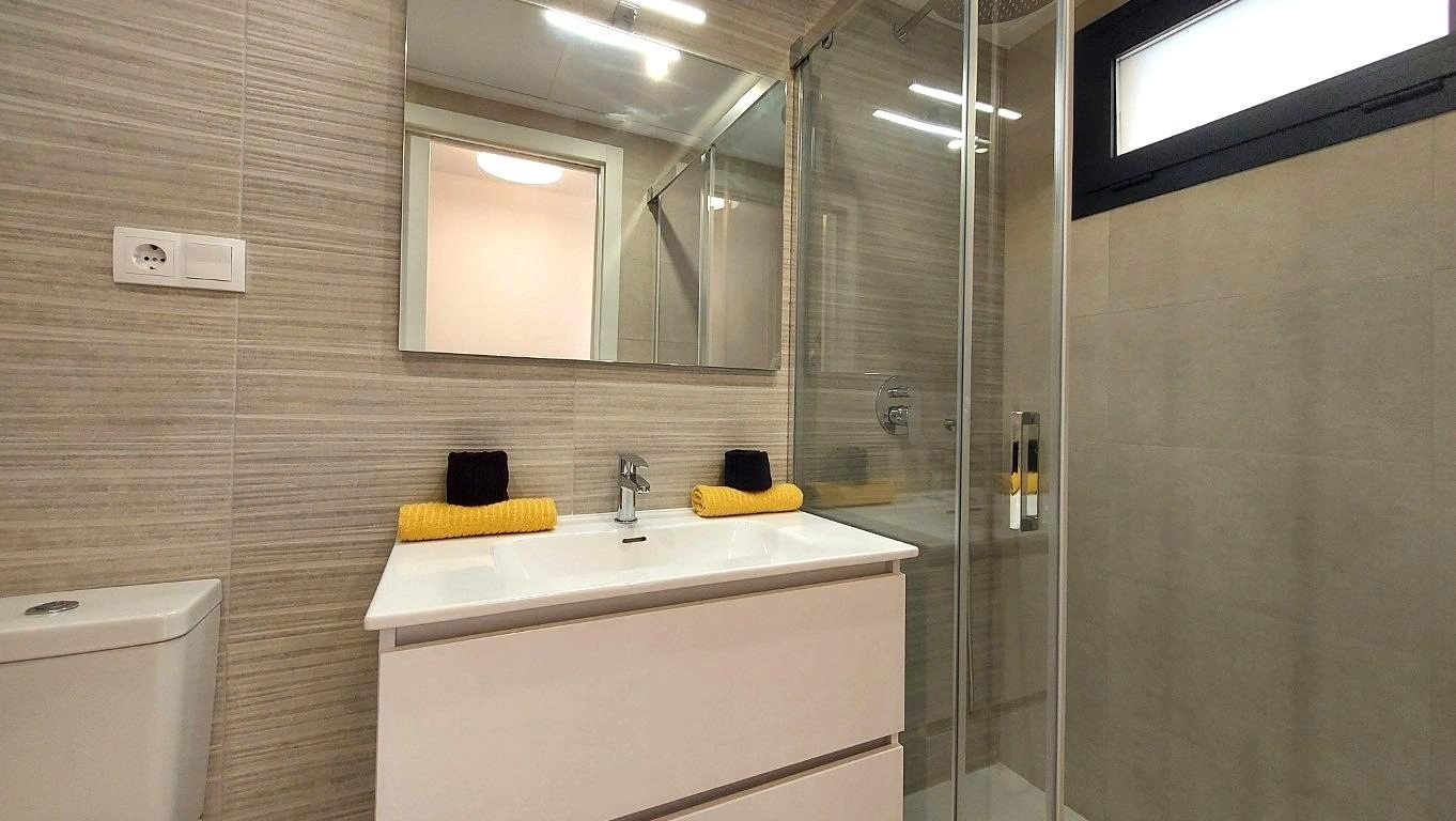Flat for sale in San Miguel De Salinas