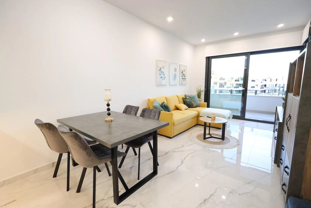 Flat for sale in Orihuela Costa