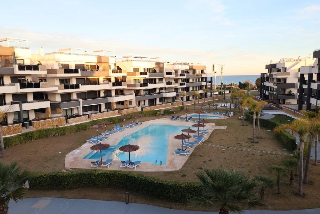 Flat for sale in Orihuela Costa