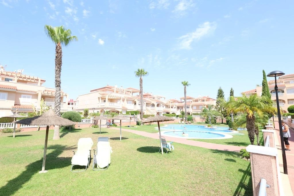 Bungalow til salg i Orihuela Costa