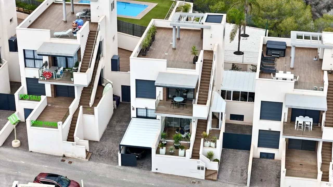 Flat for sale in San Miguel De Salinas