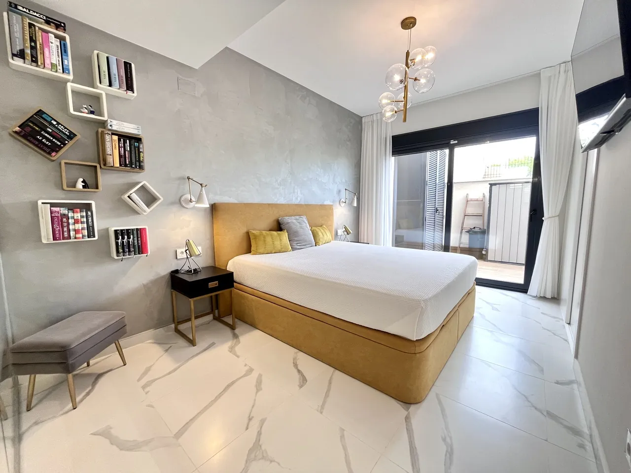 Flat for sale in San Miguel De Salinas
