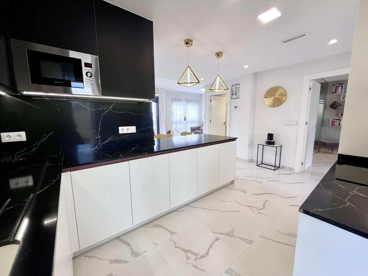 Flat for sale in San Miguel De Salinas
