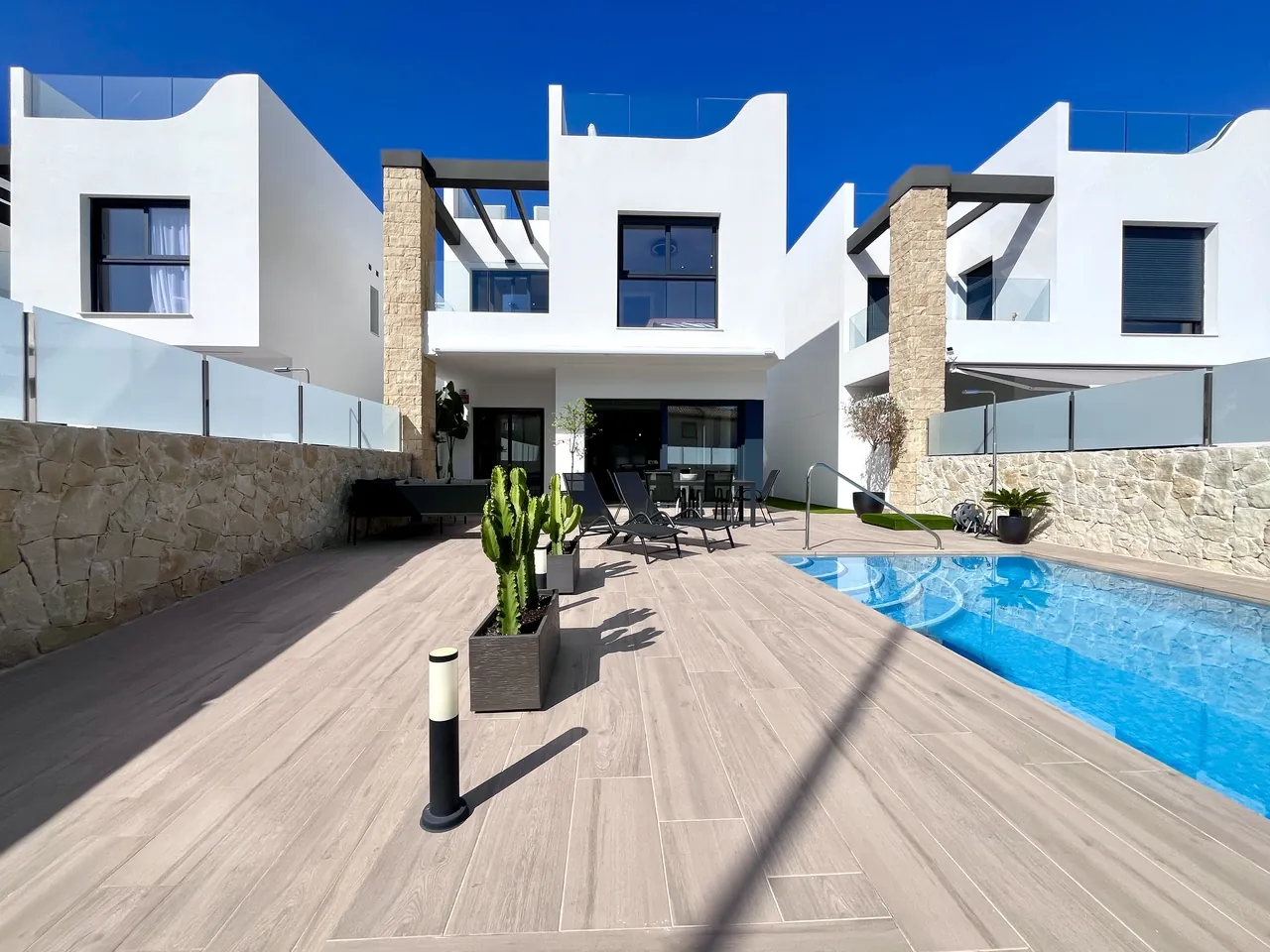 Villa for sale in Punta Prima