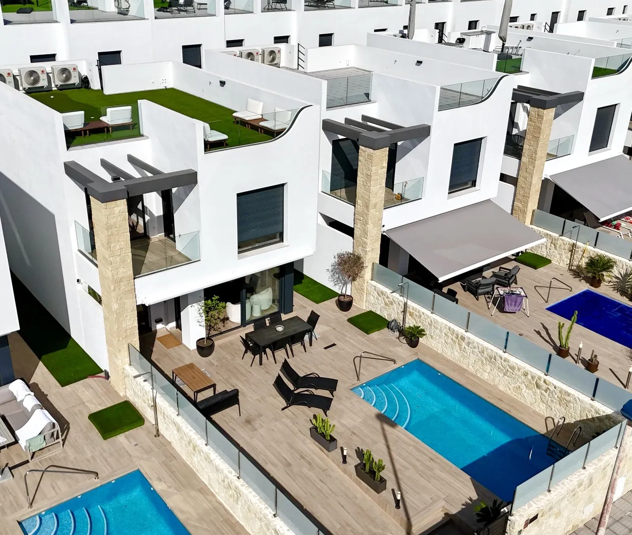 Villa for sale in Punta Prima