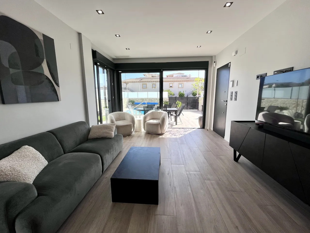 Villa for sale in Punta Prima