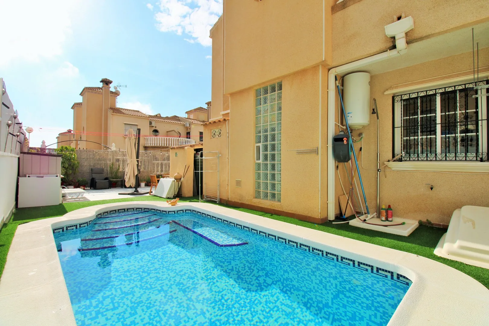 Casa adosada en venta en Villamartin