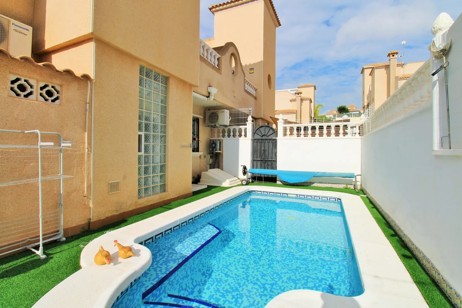 Casa adosada en venta en Villamartin