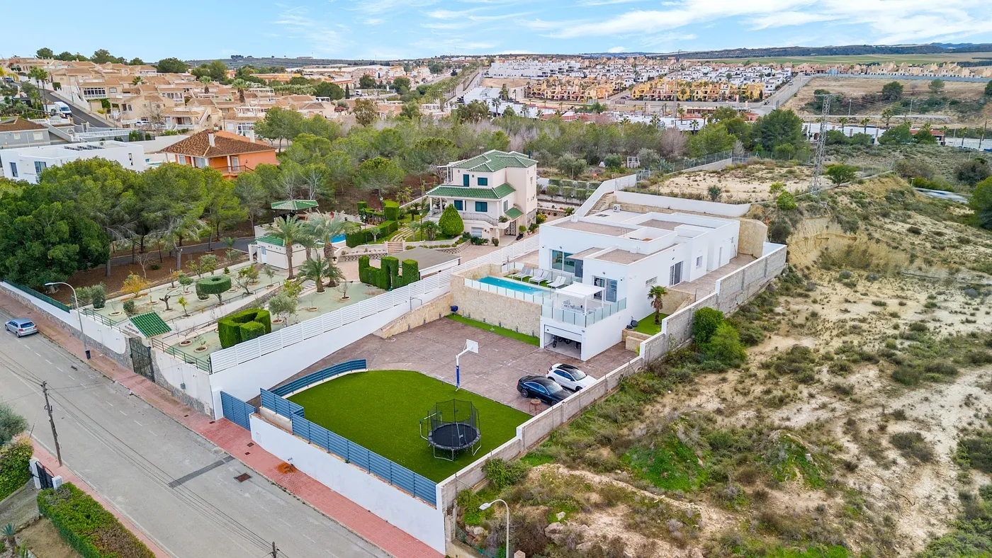 Villa te verkoop in Algorfa