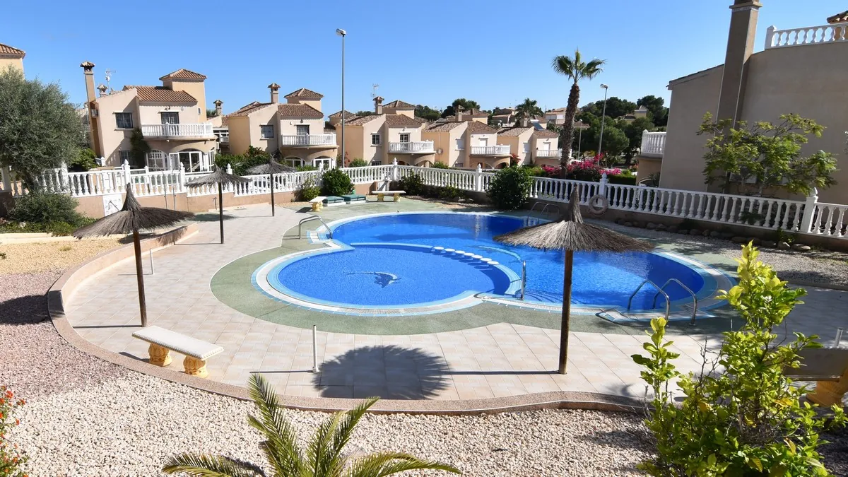 Casa adosada en venta en Villamartin