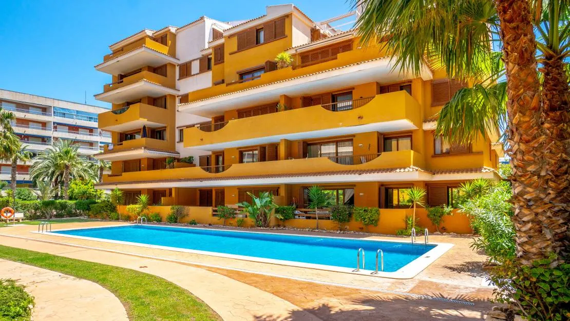Flat for sale in Punta Prima