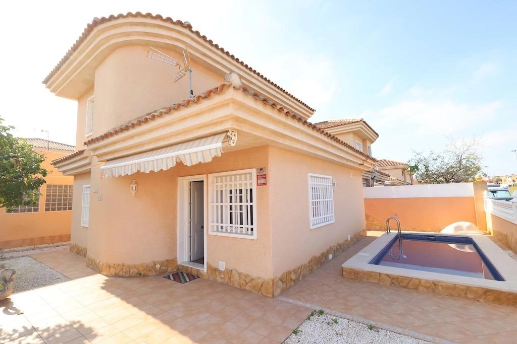 Villa zum verkauf in Torrevieja