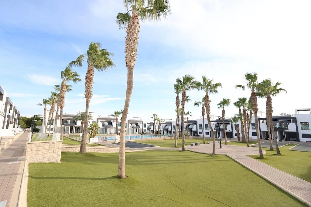 Bungalow til salg i Orihuela Costa