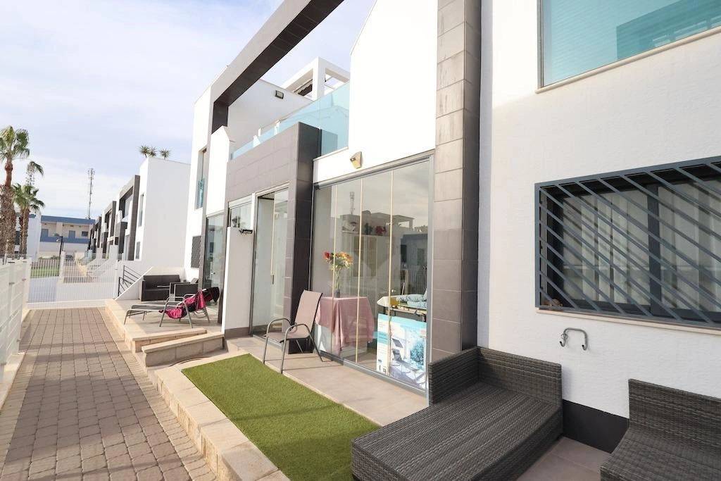 Bungalow til salg i Orihuela Costa