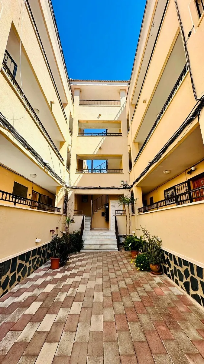 Study for sale in El Chaparral