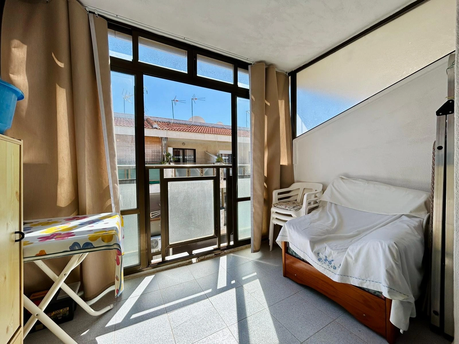 Study for sale in El Chaparral