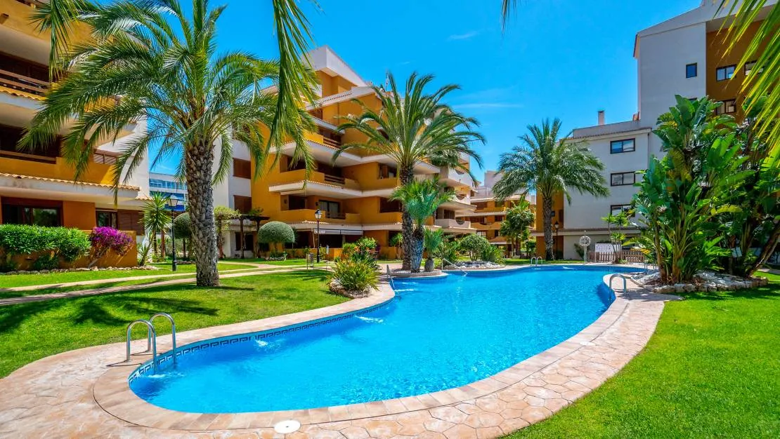 Flat for sale in Punta Prima