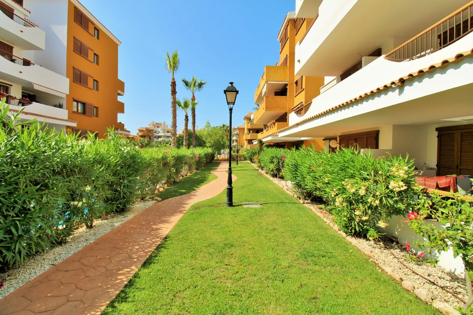 Flat for sale in Punta Prima