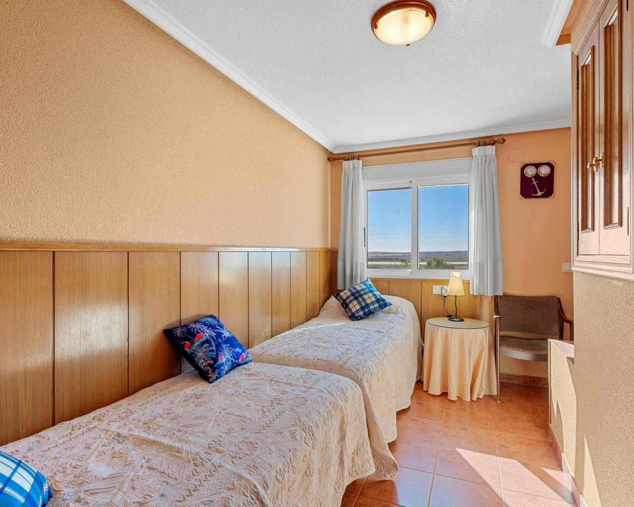 Finca for sale in Los Montesinos