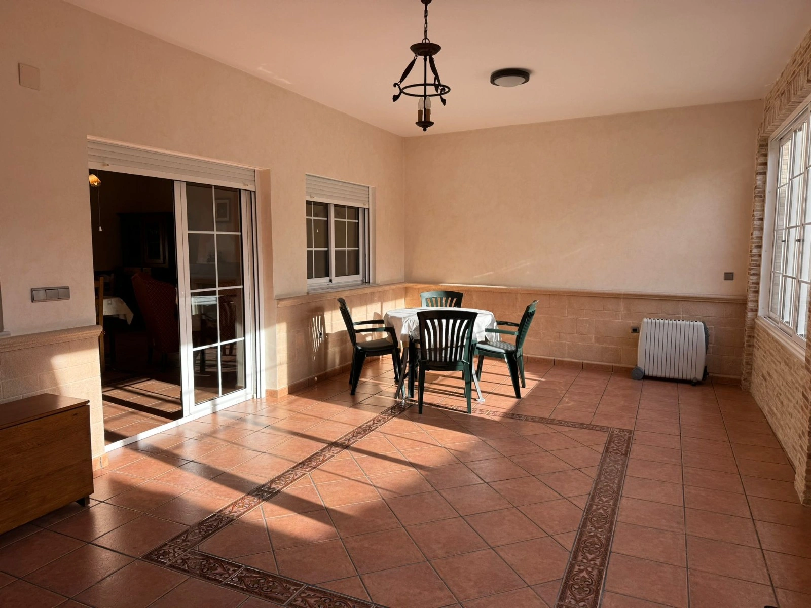 Casa adosada en venta en Los Montesinos