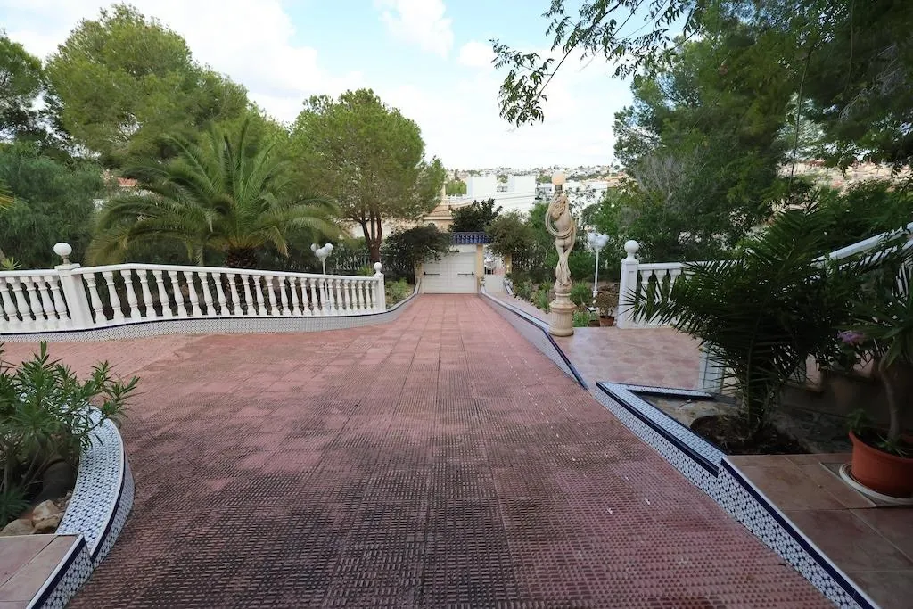 Villa til salg i Orihuela Costa