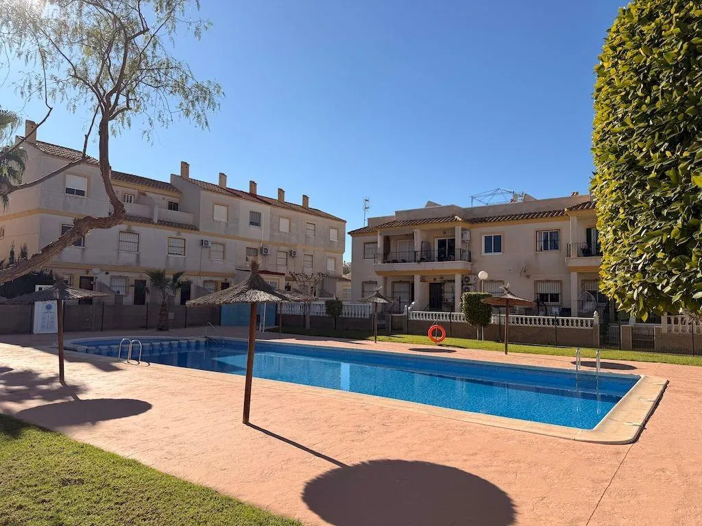 Bungalow til salg i Orihuela Costa