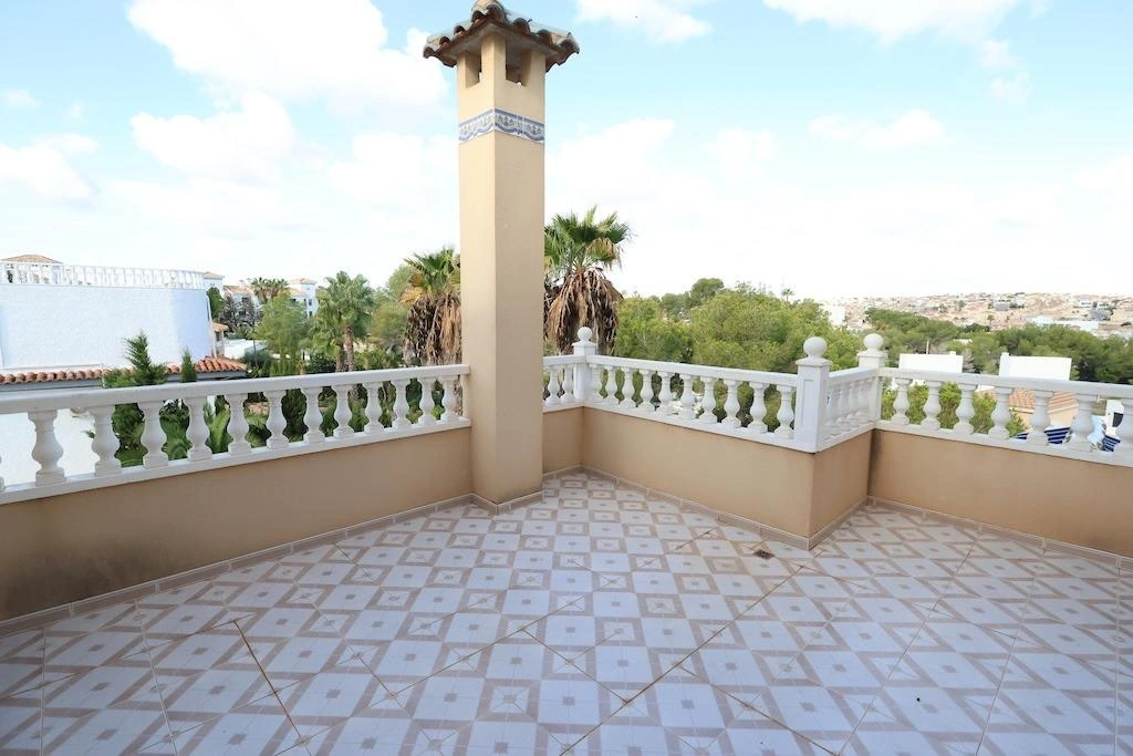 Villa til salg i Orihuela Costa