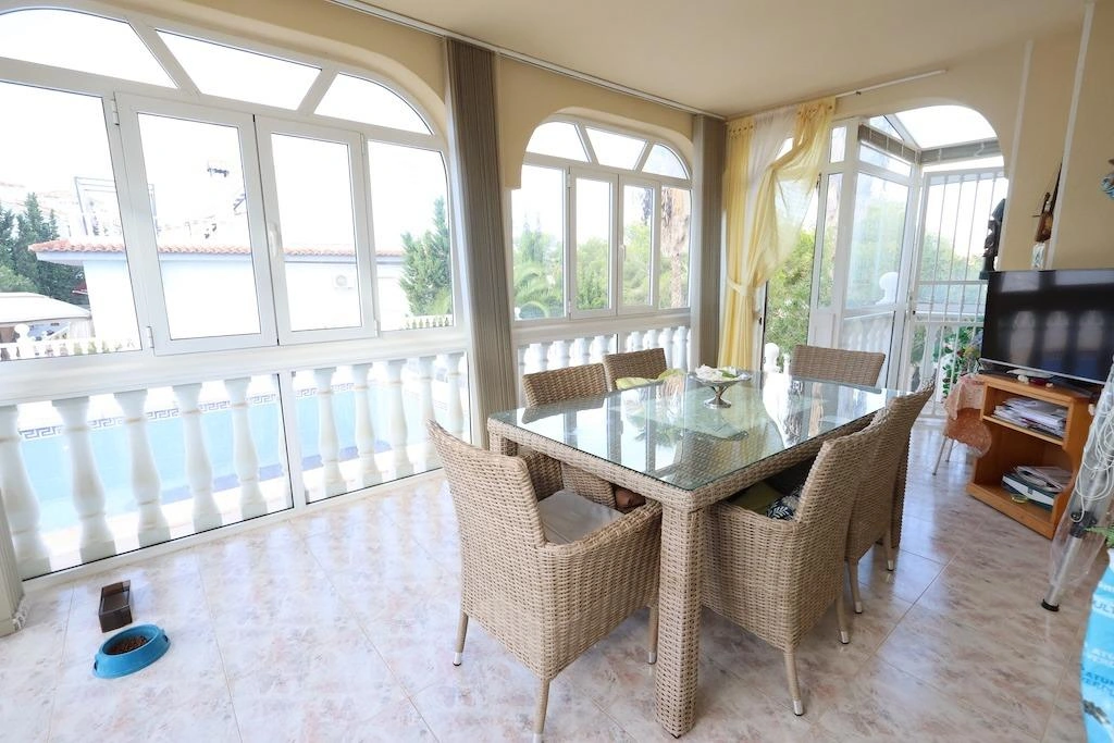 Villa til salg i Orihuela Costa
