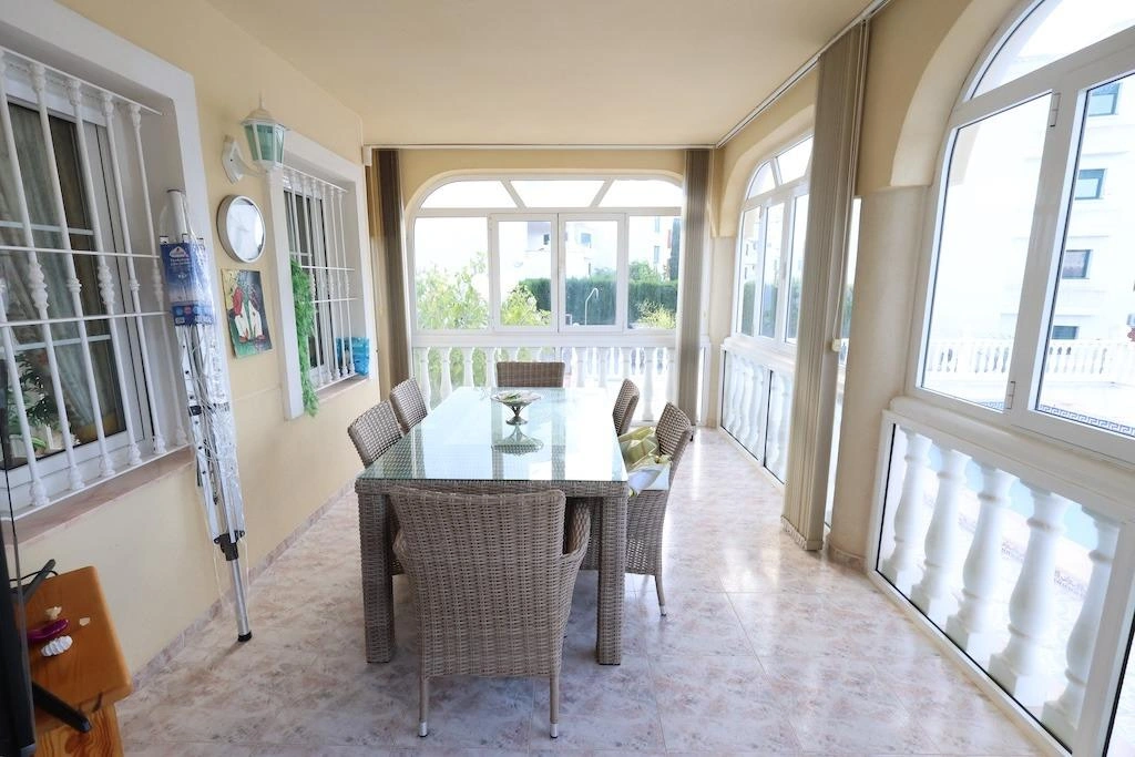 Villa til salg i Orihuela Costa