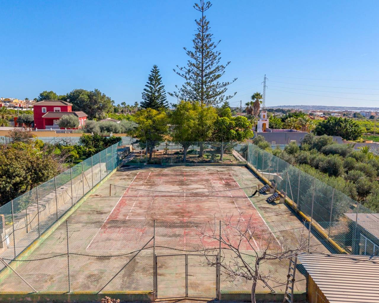 Finca for sale in Los Montesinos