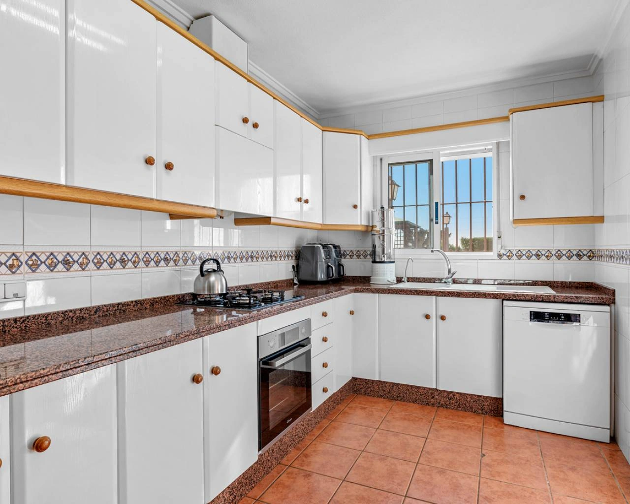 Finca for sale in Los Montesinos