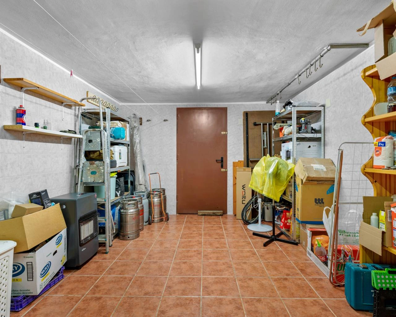 Finca for sale in Los Montesinos