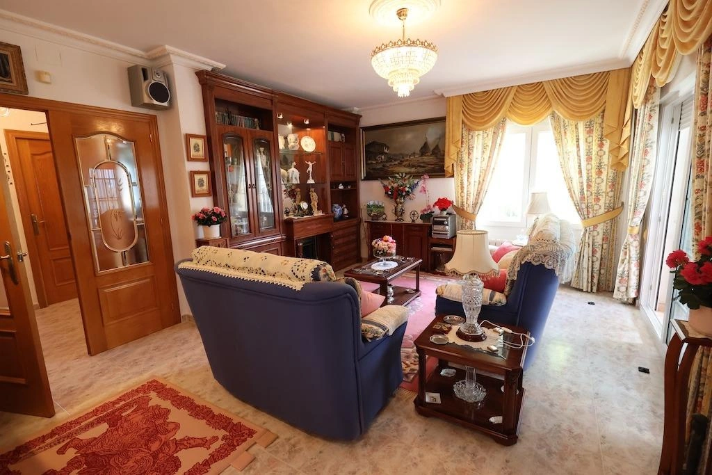 Villa til salg i Orihuela Costa