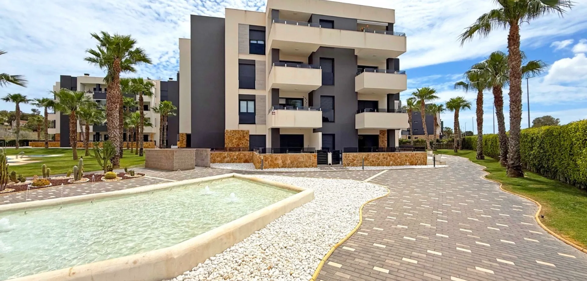 Platt till försäljning i Orihuela Costa