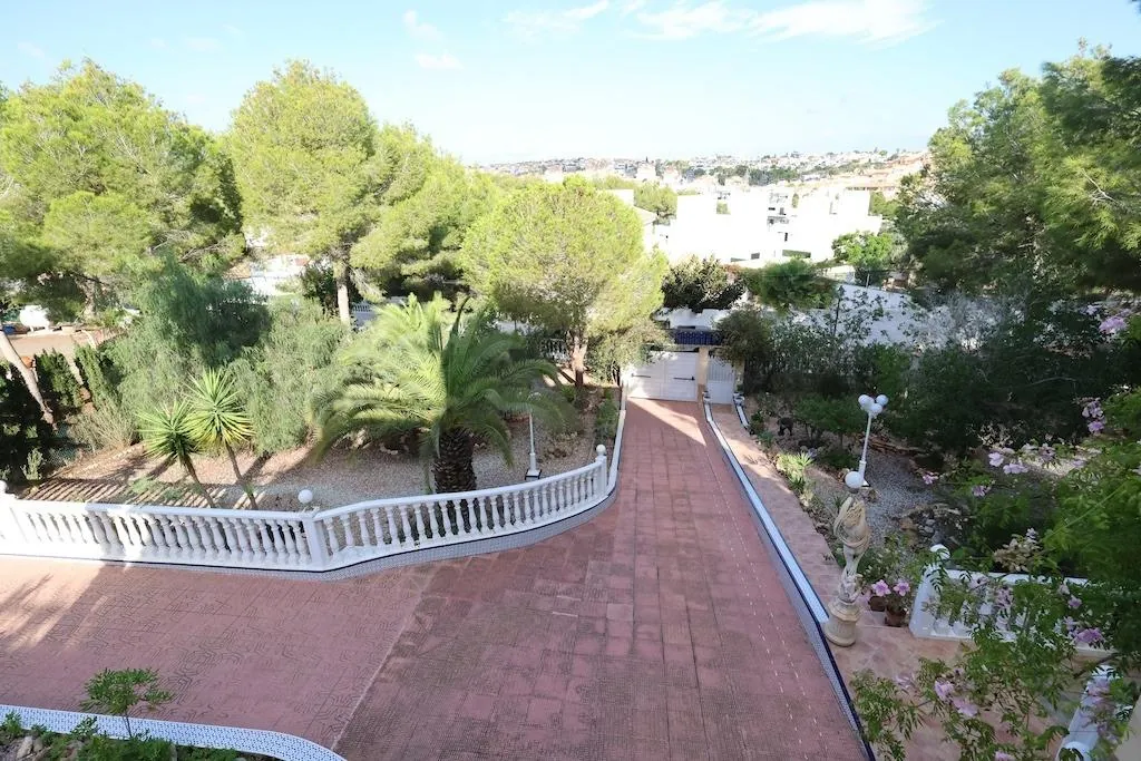 Villa til salg i Orihuela Costa
