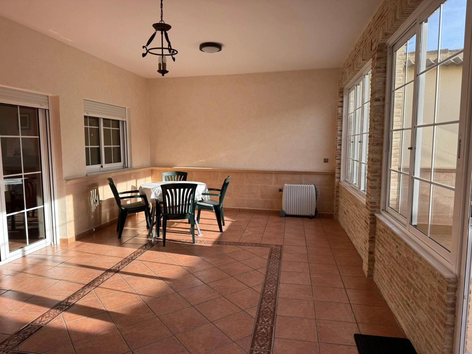 Casa adosada en venta en Los Montesinos