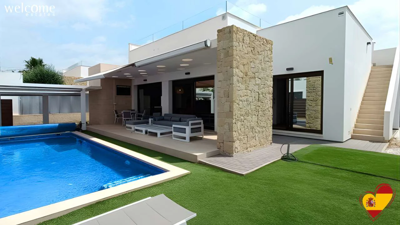 Villa for sale in Vistabella Golf